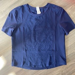 Lululemon Light Weight Tee Sz4